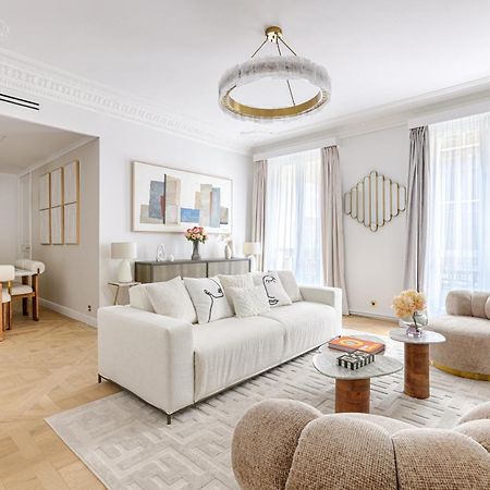 Elegant Luxury Apartment For 6 On Champs-Elysees Paris Exteriör bild